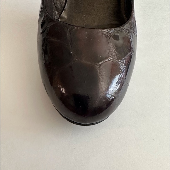 Stuart Weitzman Patent Leather Pumps Size 9 - Picture 7 of 9